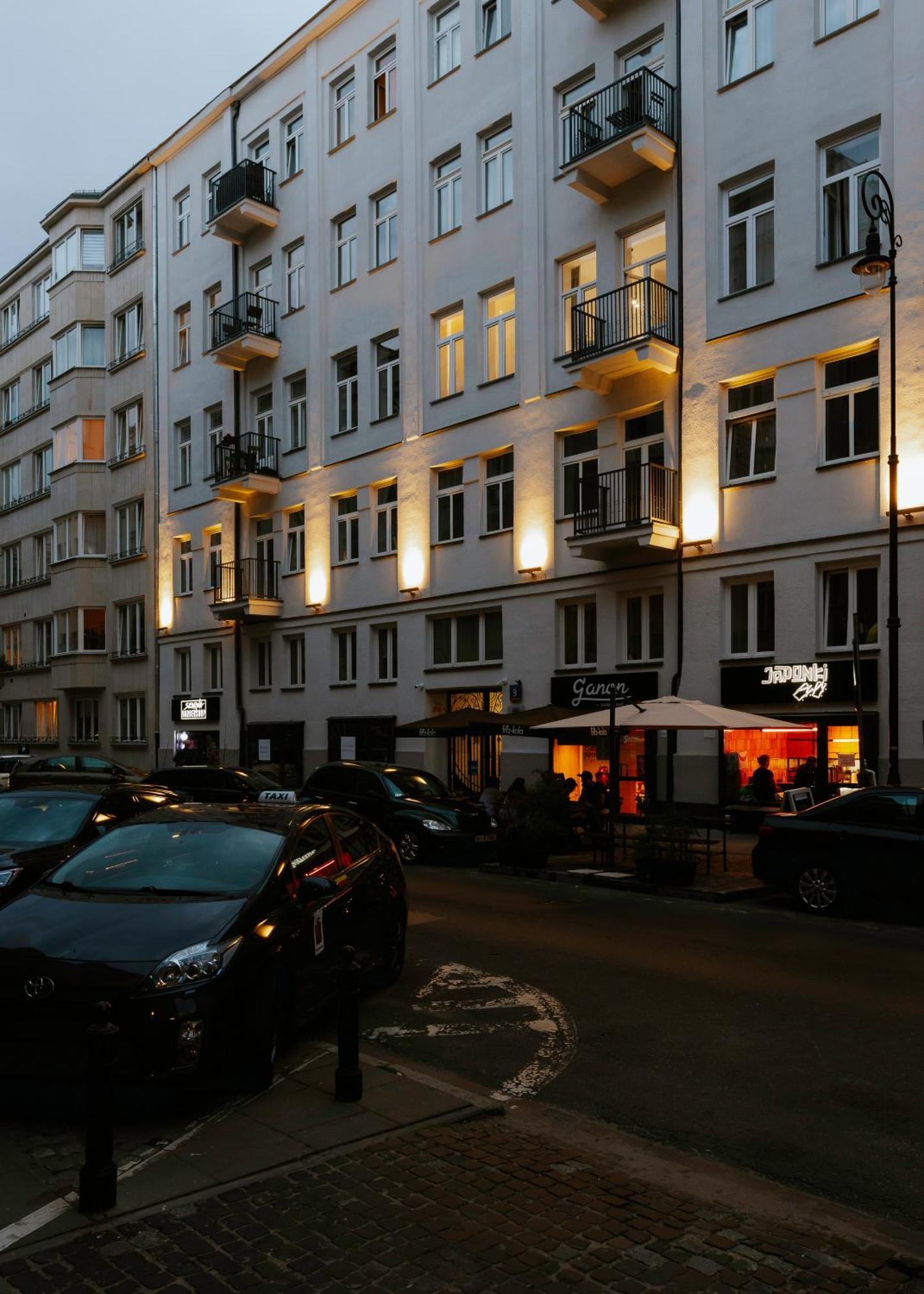 City Garage Apartment - Lwowska 9 Варшава Экстерьер фото